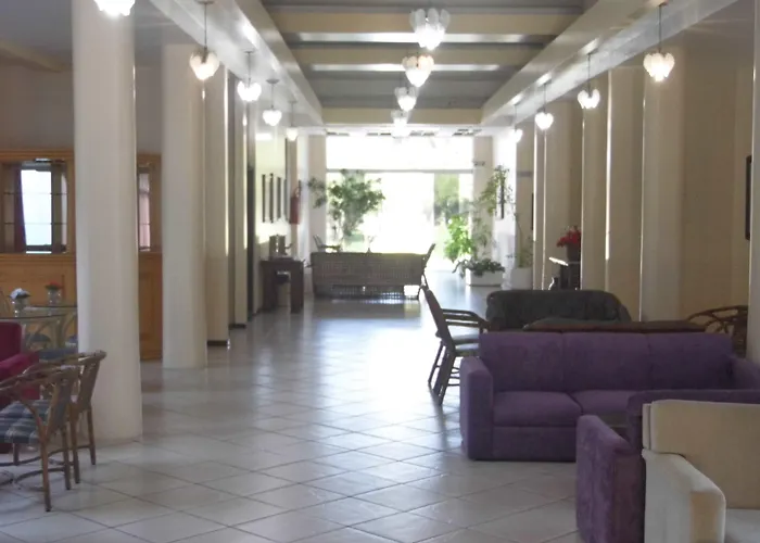 Ravena CassinoHotel Em